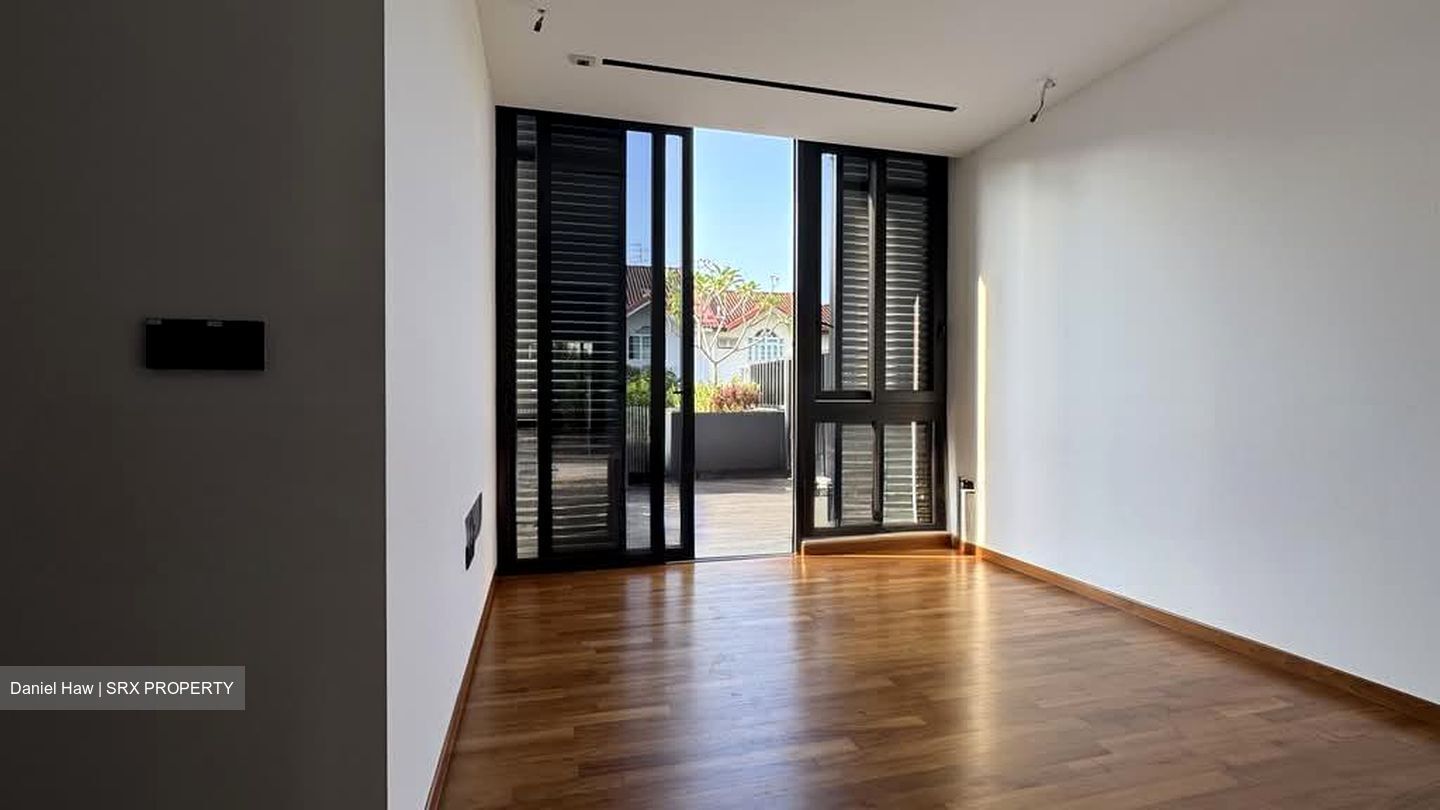 Loyang Besar Close (D17), Terrace #581300731